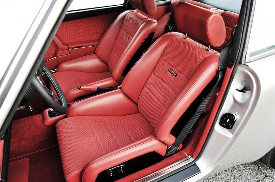  Porsche 911 Restored by Singer 1991 года  (фото 22 из 58)